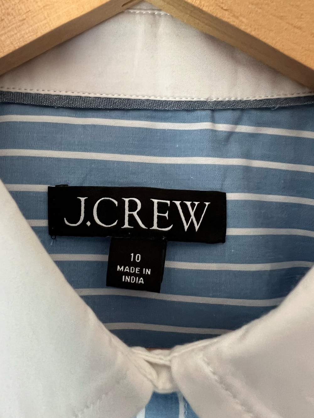J. Crew Blue Pinstripe Button-Down Cropped Shirt White Collar Organic Cotton - Picture 4 of 12